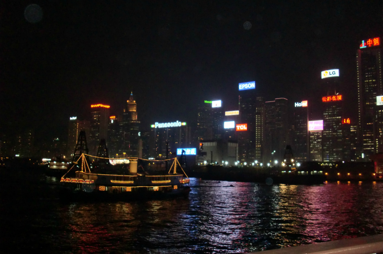 重庆4天3晚深度玩法：山城步道＋江景夜游＋金牌导游带队推荐