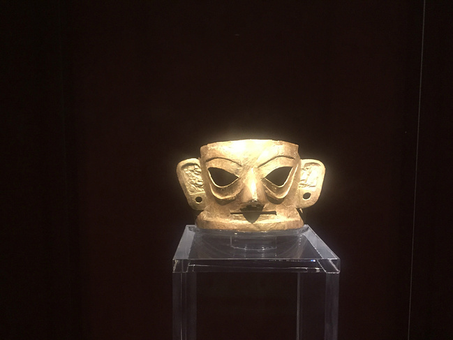 一城一山:你礼佛,我看景_成都旅游攻略