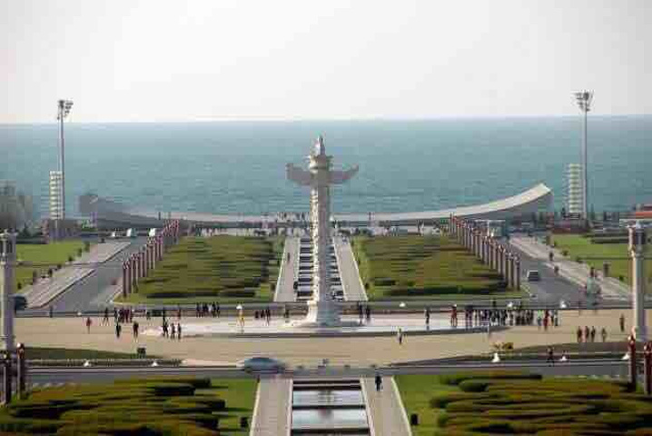 2015广场中央设有全国最大的汉白玉华表_星海广场评论 - 去哪儿攻略社区