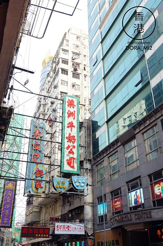 2016其实起床,退房,酒店大堂寄存行李,出门时.