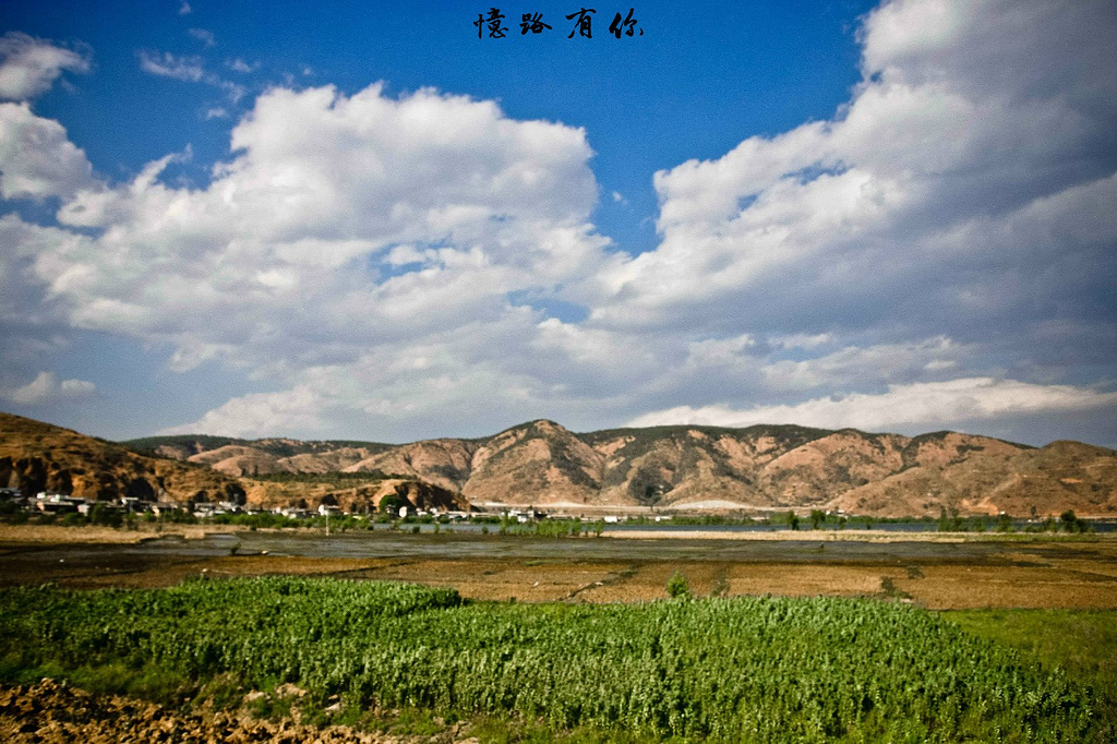 2015一溜烟跑到双廊,第一感觉是,这里的云太美