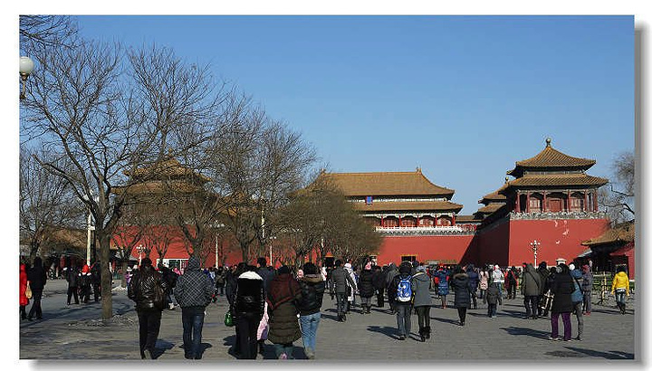 所以故宫门票是40元每人,走了很多的景点了,感