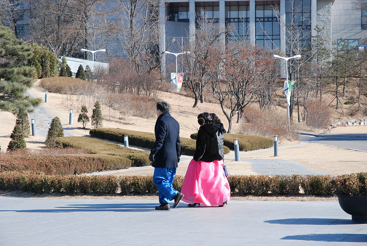 2015第一天<em>梨花女大</em>(女人街)--新村(春川._梨花