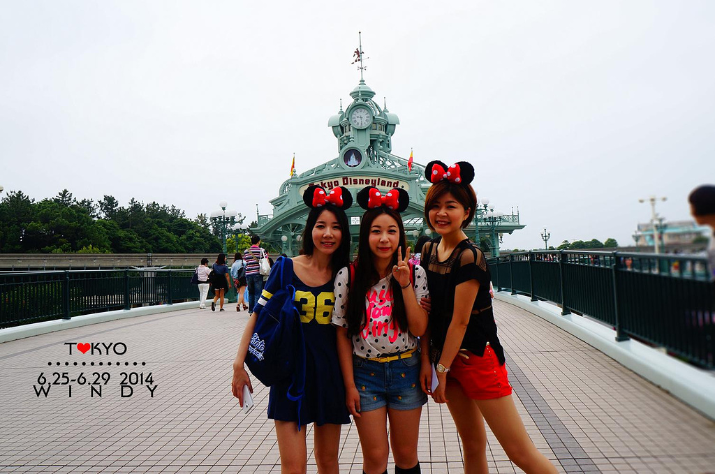 晚上又游玩了一个累死激流勇进的项目,超级刺