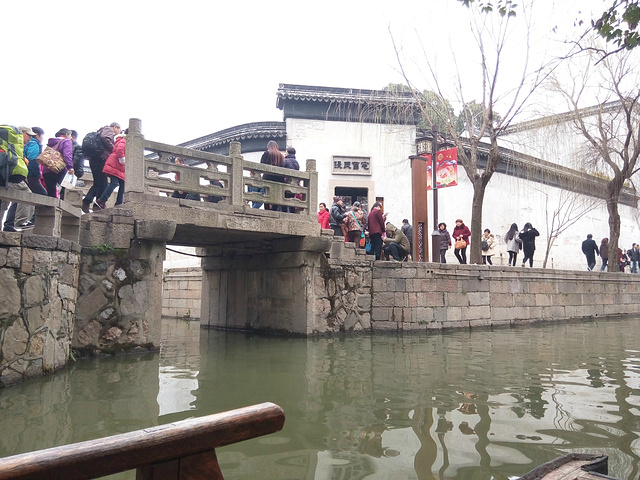 2015早上去上海旅游集散中心,乌镇的票票木有