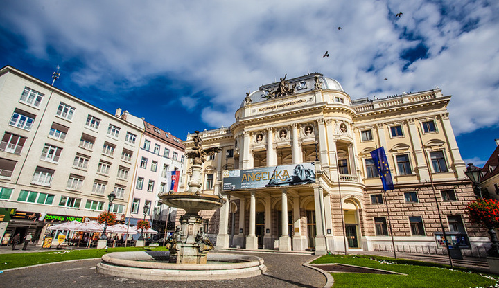 2016罗兰喷泉是年轻的布拉迪斯拉发市内最为