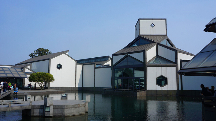 来之前对苏博就已经很憧憬了,实地游览后更是意犹未尽.