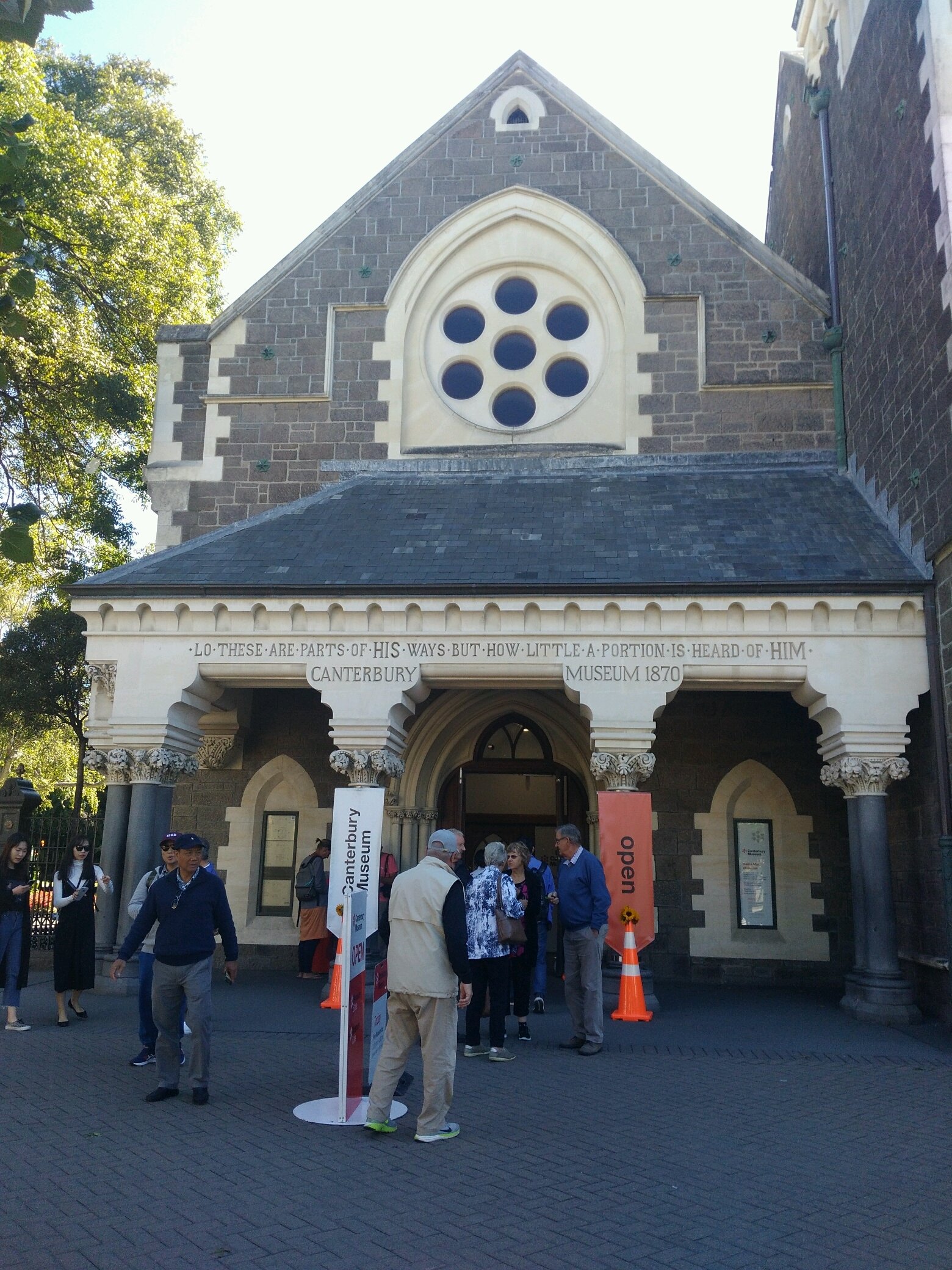 坎特伯雷博物 立于巴格雷公园的一角,是一座建于1867年的英国风格建筑
