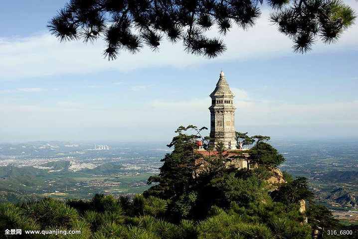 其是国家级风景名胜区,国家5a级景区,是自然山水与名胜古迹并著,佛教