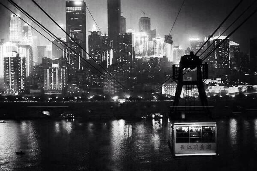 2014很有重庆特色的一项项目 就在客栈附._长