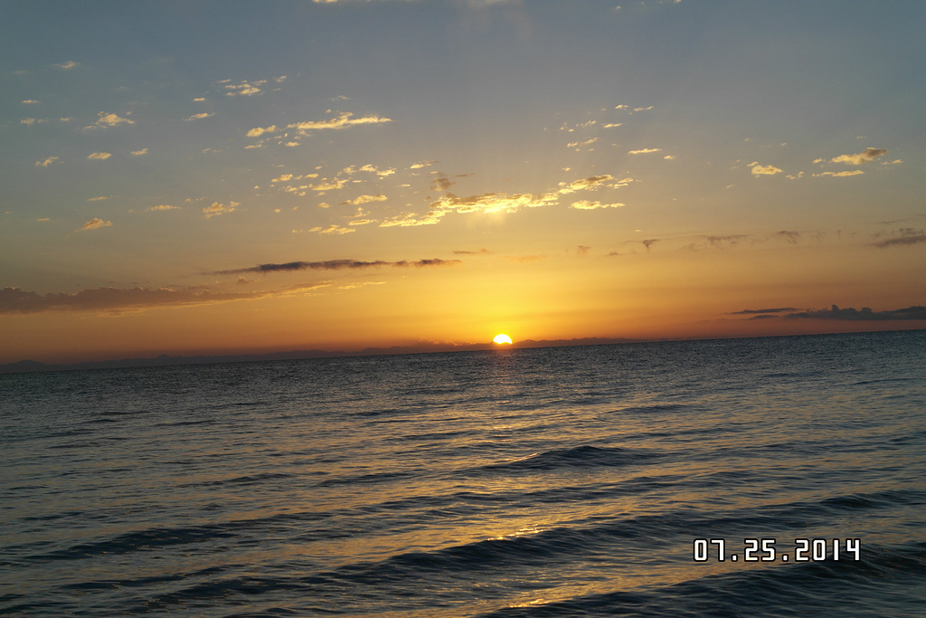 2014今日行程:黑马河日出---橡皮山---茶._茶卡