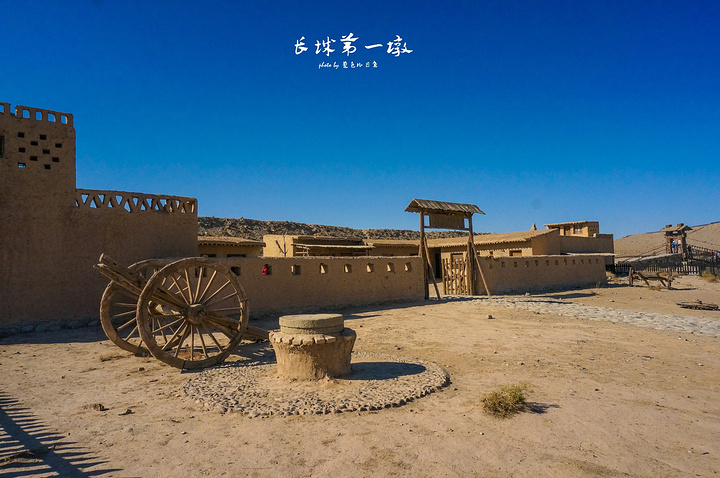 2015是嘉峪关西长城最南端的一座墩台_天下第一墩评论 - 去哪儿攻略社区