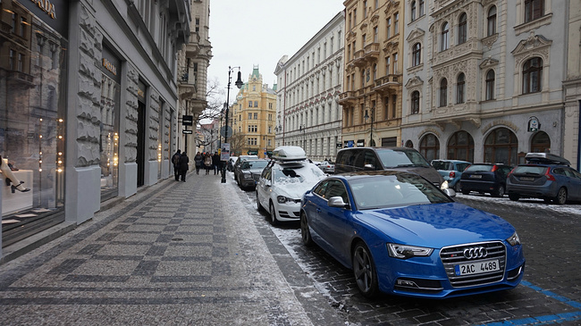 新年的那一夜,我听到了布拉格广场的钟声