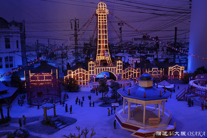 2015位于大阪浪速区,被称为大阪的埃菲尔铁塔