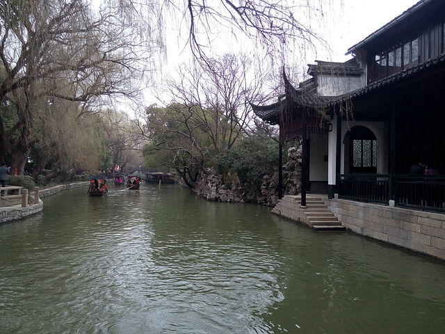 2015早上去上海旅游集散中心,乌镇的票票木有