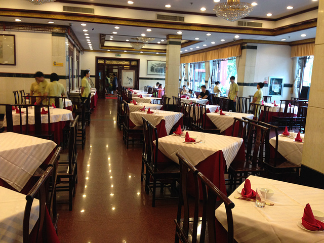 山外青山楼外楼_楼外楼人均