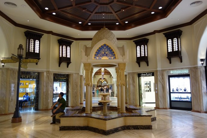 2016.牌鞋子、名牌墨镜、最新款手机._迪拜购