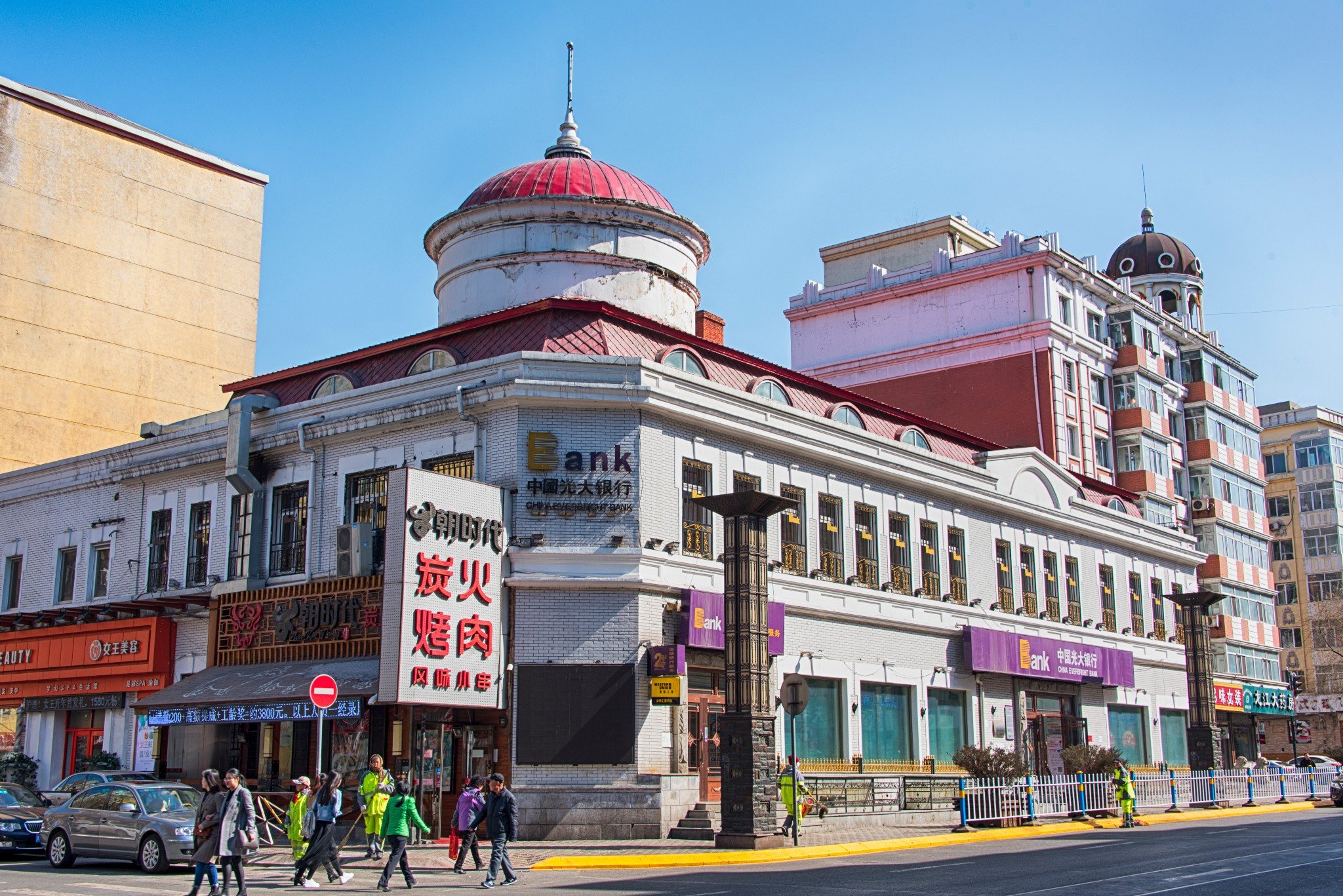 火柴盒居民楼都加上了欧式的元素果戈里大街上的有轨电车拆掉17年后