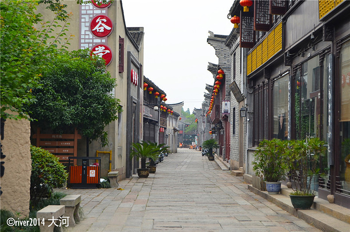 2016梅湾街是嘉兴市内的一片古建筑区，距离南湖_梅湾街评论 - 去哪儿攻略社区