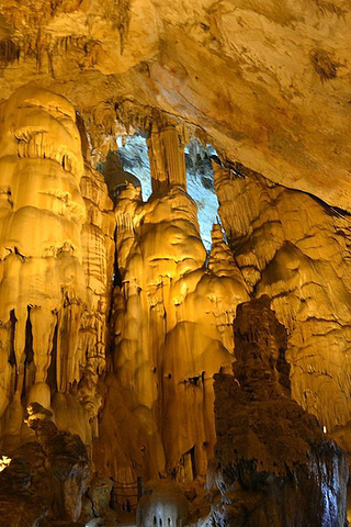 2015织金洞原名打鸡洞,位于贵州省织金县城东