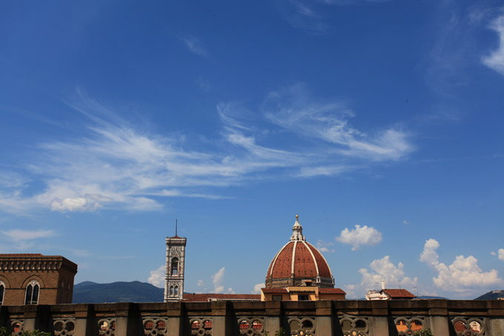 2015从佣兵凉亭和旧宫之间的弄堂往里走就到