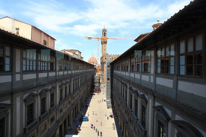 2015从佣兵凉亭和旧宫之间的弄堂往里走就到