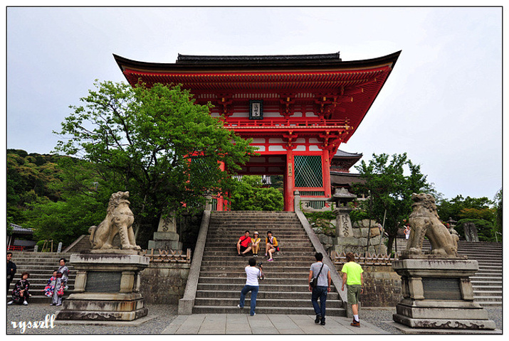 2015他们最重要的成就之一是东京都厅舍(._清