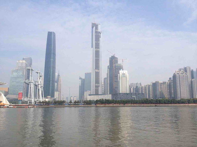 2016广州塔是广州高楼的标志建筑物。_广州塔评论 - 去哪儿攻略社区