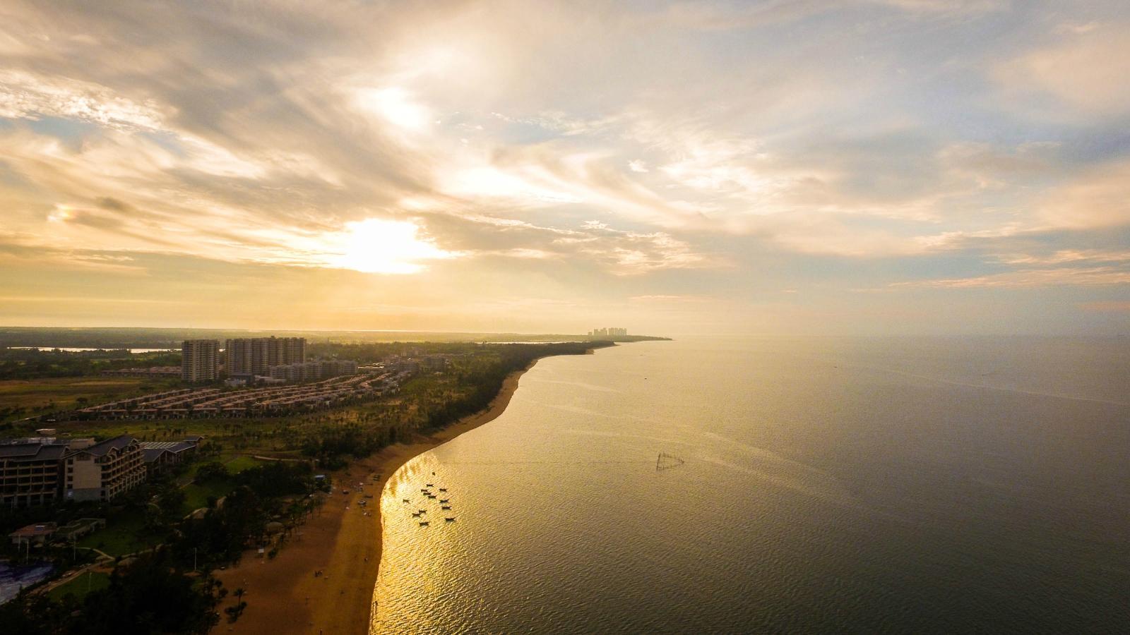 是你的海，徜徉在71公里的海岸线。