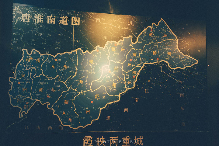 唐时的扬州城分为子城和罗城,规模很大,仅次于京城长安,洛阳,是中国