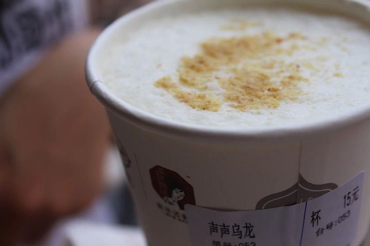 声声乌龙和抹茶葡提是他们的招牌,也是必须尝鲜的,很爽口,一点都不腻