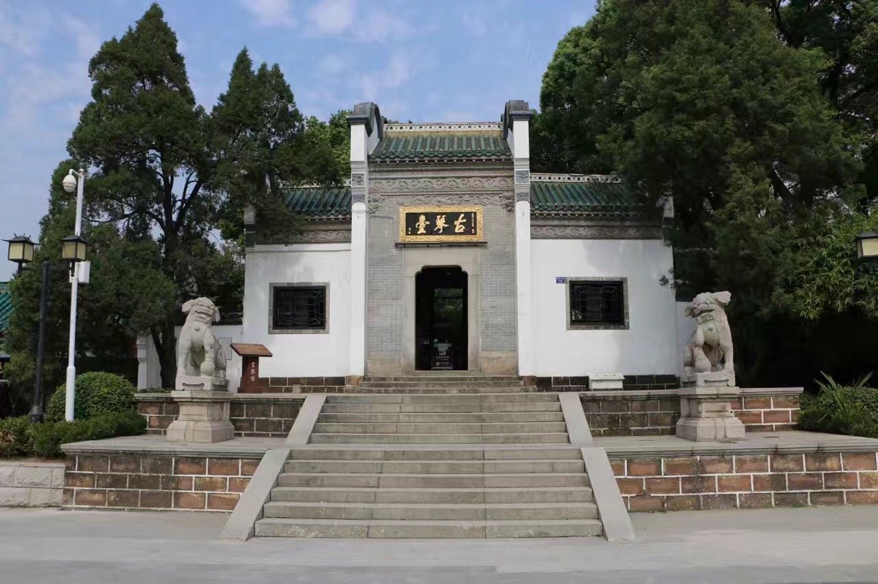 琴台公园是武汉一处著名的旅游景点,也是有非常历史故事可以参观了解