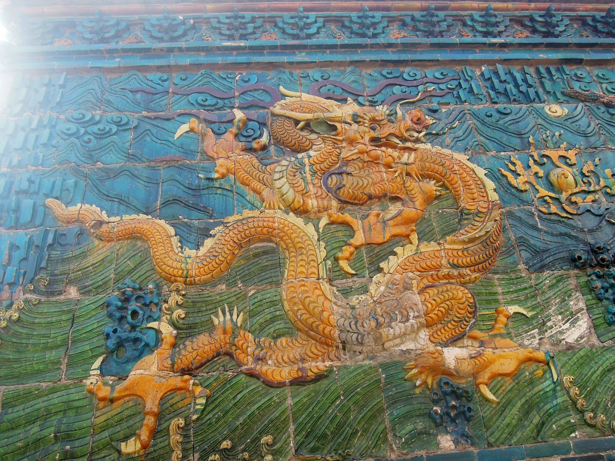 游览完九龙壁,从四牌楼经过,四牌楼曾是古城大同的标志,四牌楼结构