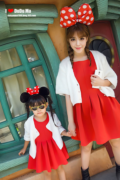 2015.东京迪斯尼是全世界最大的迪斯尼乐园_