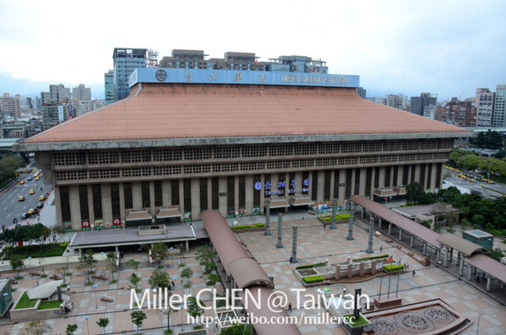 2015我的宾馆就在台北火车站对面,因此交通各