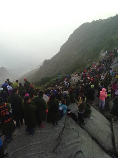 爬泰山从红门到山顶要多长时间
