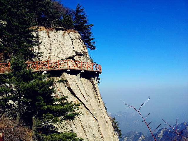 游记详情  百度:"河南尧山位于河南省平顶山市鲁山县西,地处伏牛山东