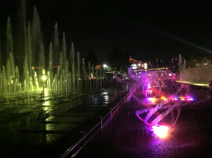 大雁塔北广场音乐喷泉图片