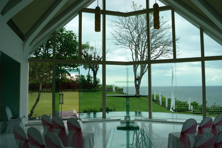 2015接着赶路,到阿雅娜,已是下午2点正好办理