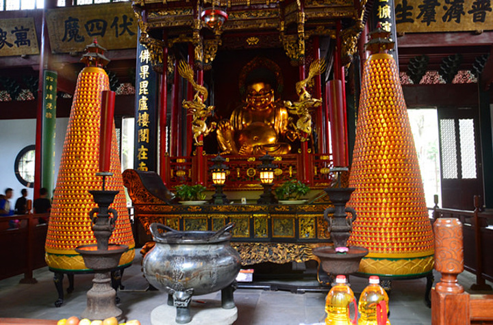 2015进入灵隐寺必须先购买飞来峰景区的门票