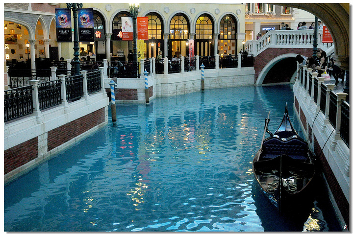 2015【大运河购物中心是澳门最大型的室内._