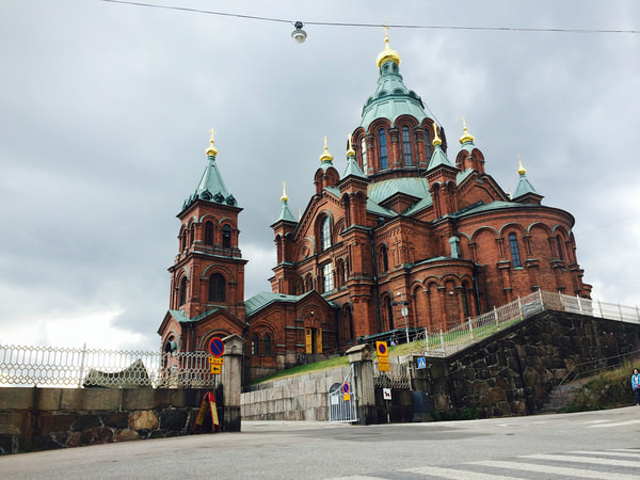 2015乌斯别斯基东正教堂是纯俄罗斯风格的建