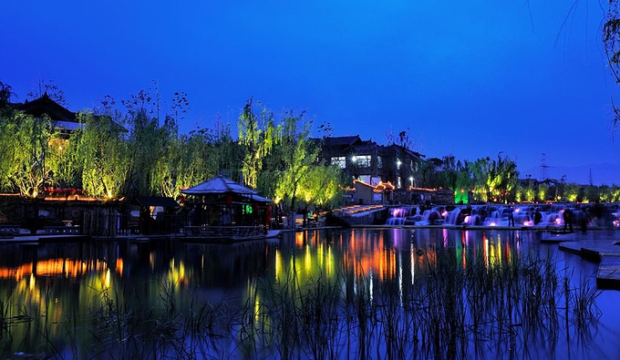 曲江市GDP_曲江市车展模特(3)