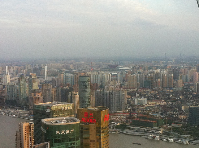 20158月底9月初的上海还是比较热_东方明珠广