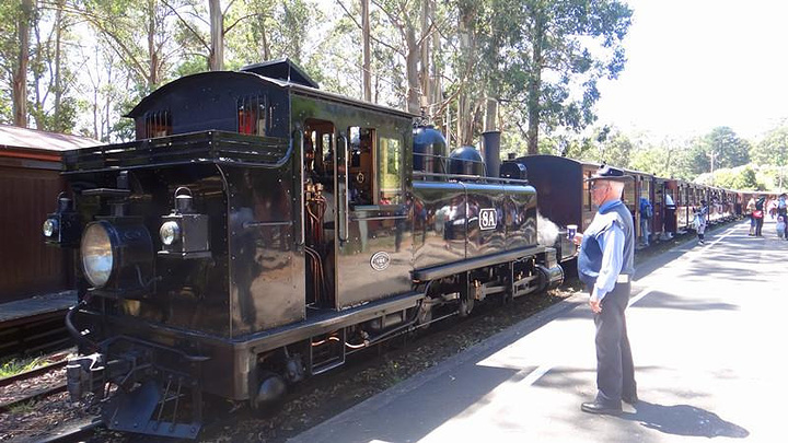 2015普芬比利是澳洲历史最古老的蒸汽火车之