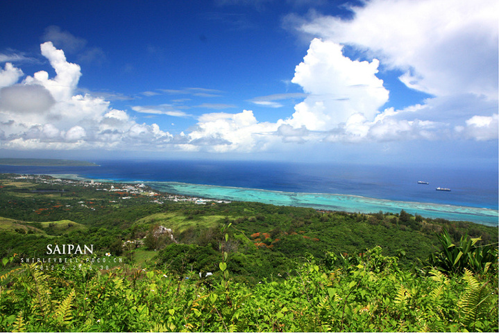那天天气很好,登上最高峰,视野开阔.