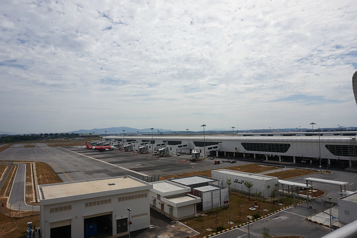 2015KLIA2廉价航空机场,非常的大,有很多._吉