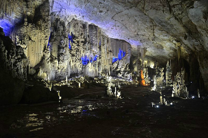 2015织金洞原名打鸡洞,位于贵州省织金县城东