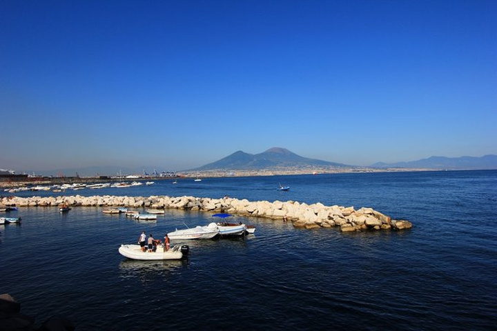 桑塔露琪亚海湾