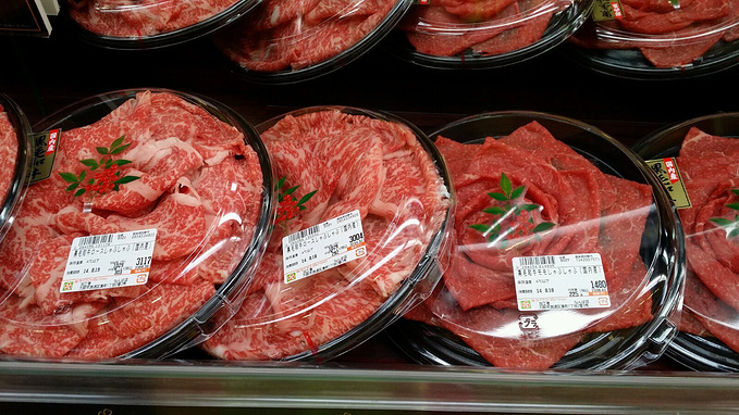 超市里的牛肉也这么艺术,真想带回家啊